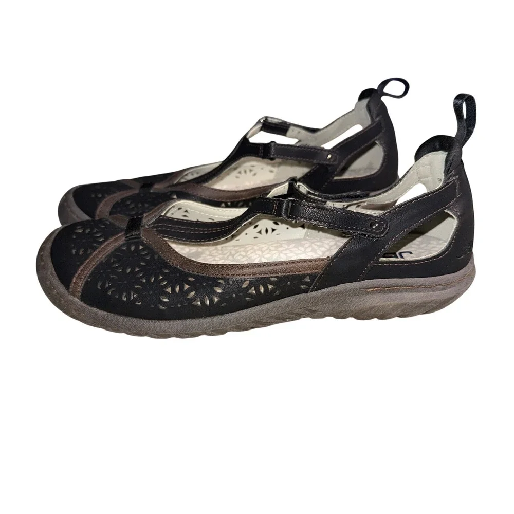 JBU Daffodil Mary Jane Flats 9M Black Brown Laser Cut T-Strap Memory Foam Shoes